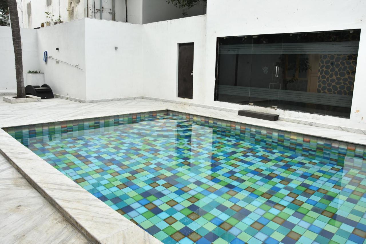 Poppys Vista Hotel Thirumurugan Poondi Exteriör bild