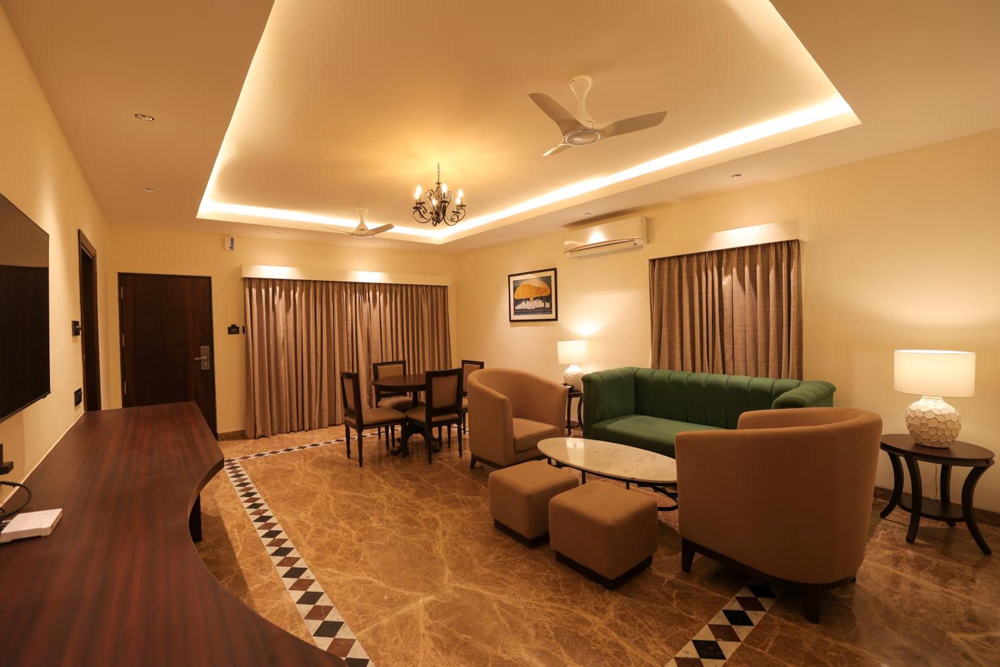 Poppys Vista Hotel Thirumurugan Poondi Exteriör bild