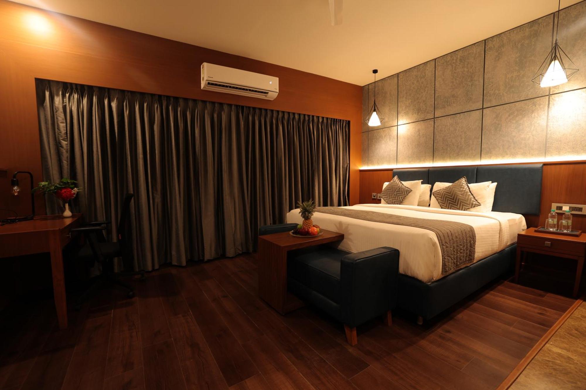 Poppys Vista Hotel Thirumurugan Poondi Exteriör bild